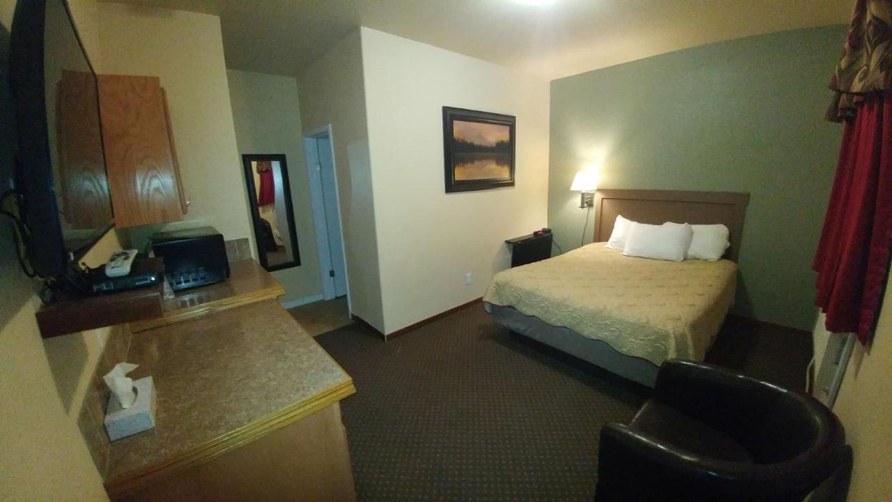 Sagebrush Inn & Suites Broadus Екстер'єр фото