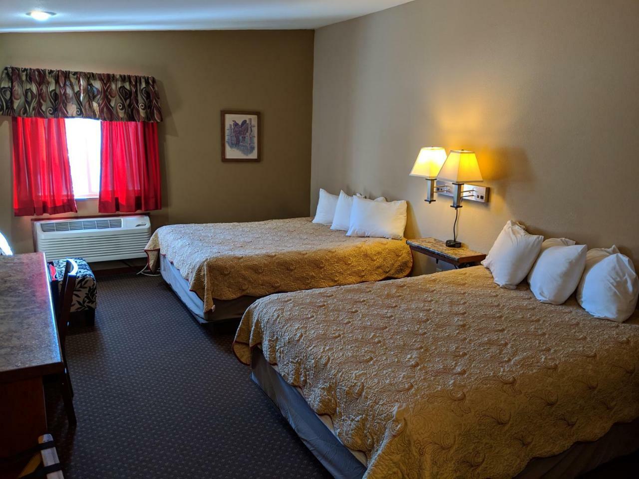 Sagebrush Inn & Suites Broadus Екстер'єр фото