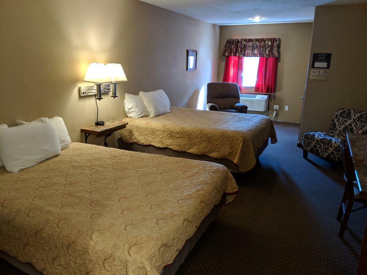 Sagebrush Inn & Suites Broadus Екстер'єр фото
