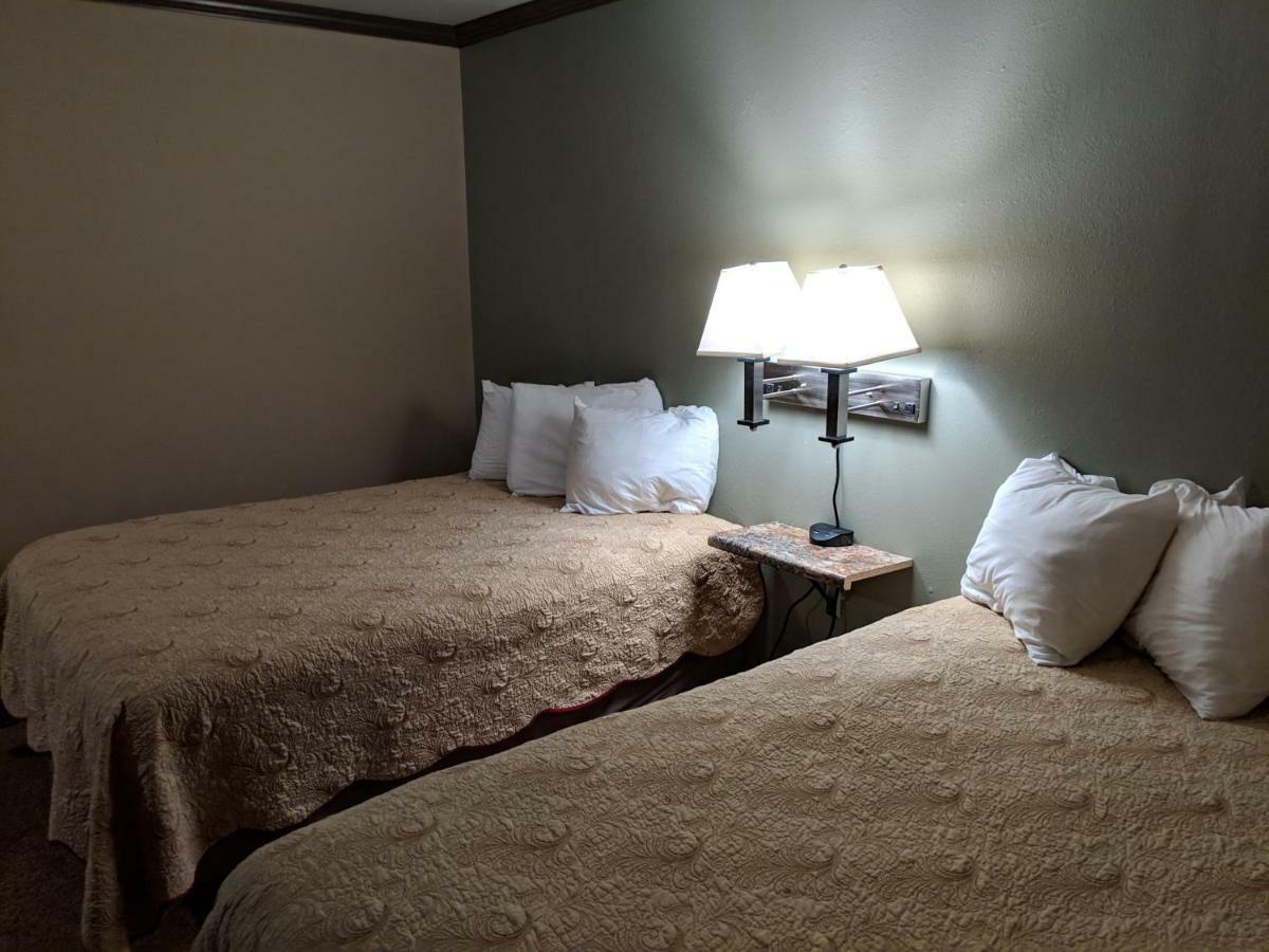 Sagebrush Inn & Suites Broadus Екстер'єр фото